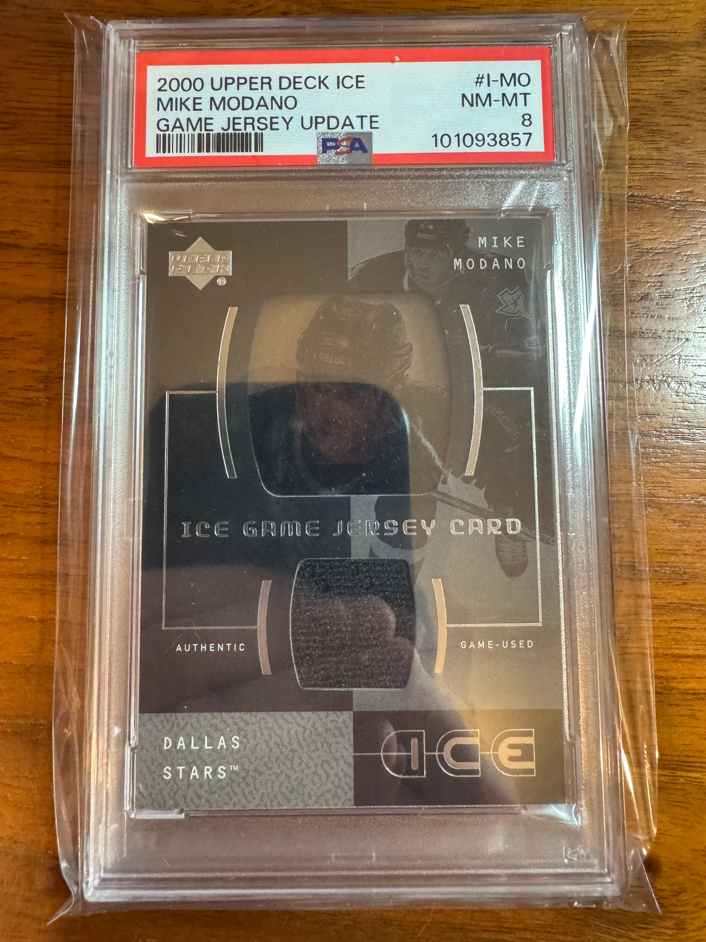 MIKE MODANO - 2000 Upper Deck Ice Game Jersey Update Patch #I-MO, PSA 8