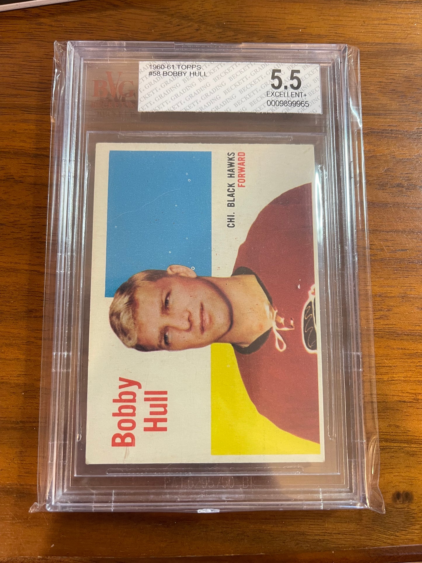 BOBBY HULL - 1960 Topps #58, BVG 5.5