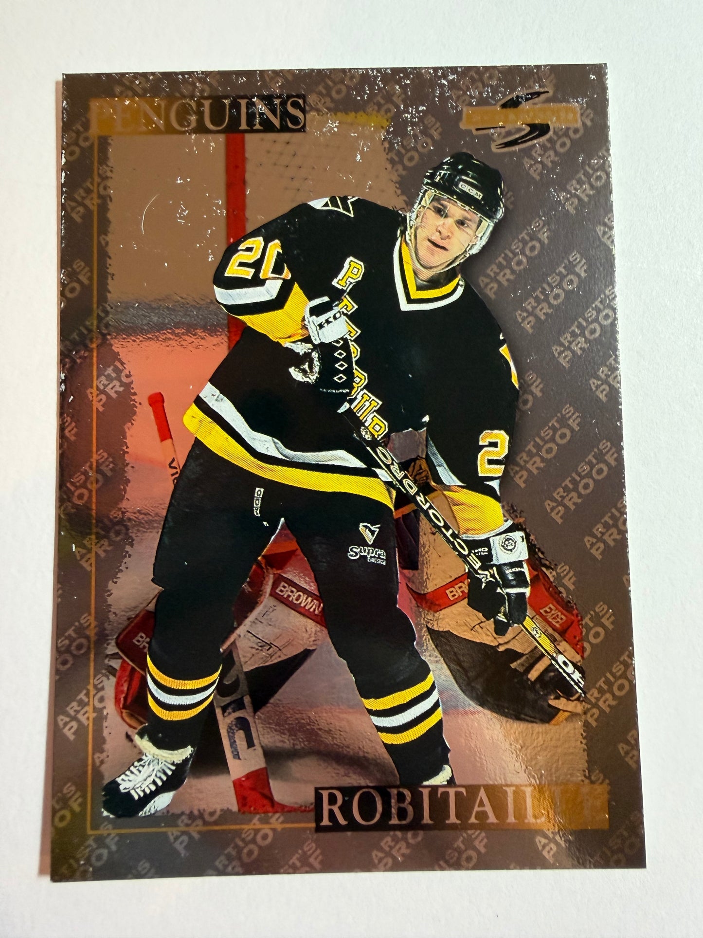 LUC ROBITAILLE - 1996 Pinnacle Score Black Ice Artist's Proof #54