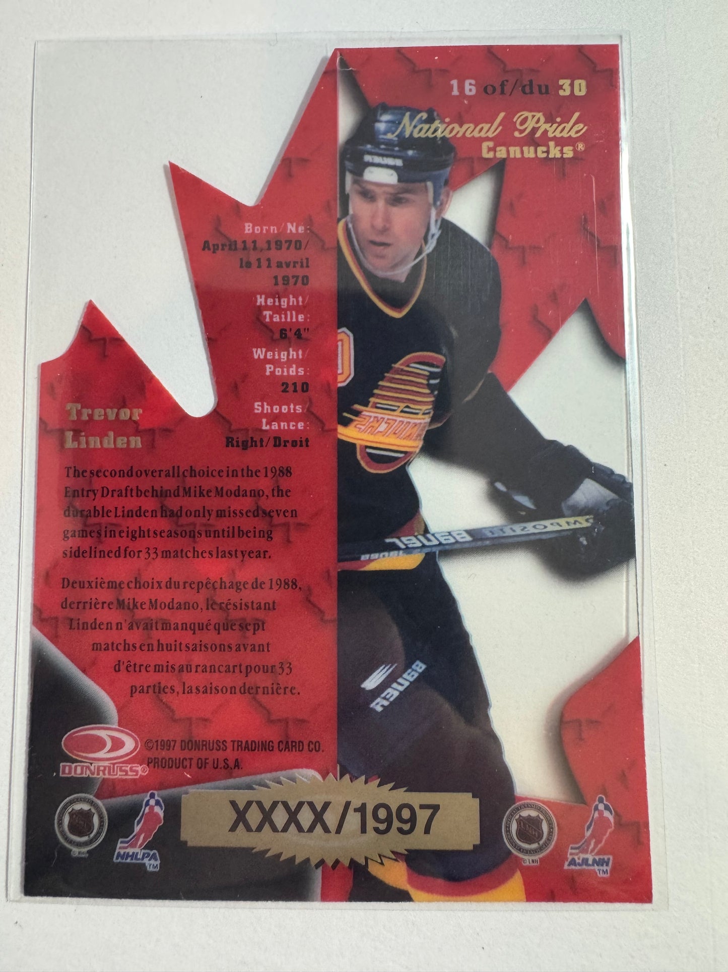 TREVOR LINDEN - 1997 Donruss Canadian Ice National Pride Clear Cut Die Cut #16, xxxx/1997