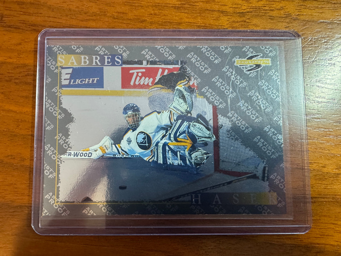 DOMINIK HASEK - 1995 Pinnacle Score Black Ice Artist's Proof #200