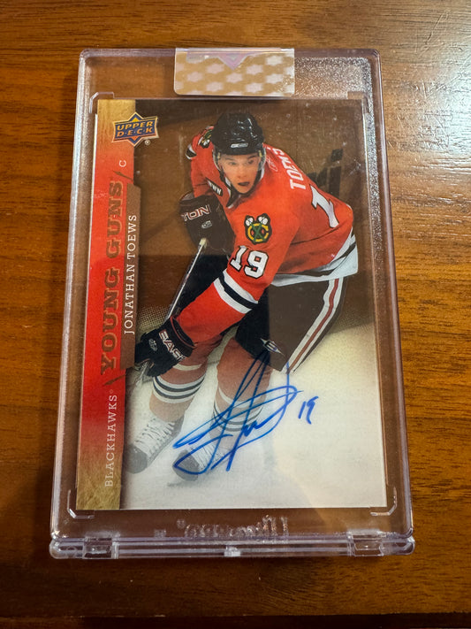 JONATHAN TOEWS - 2018 Upper Deck Young Guns Clear Cut Auto #RT-JT