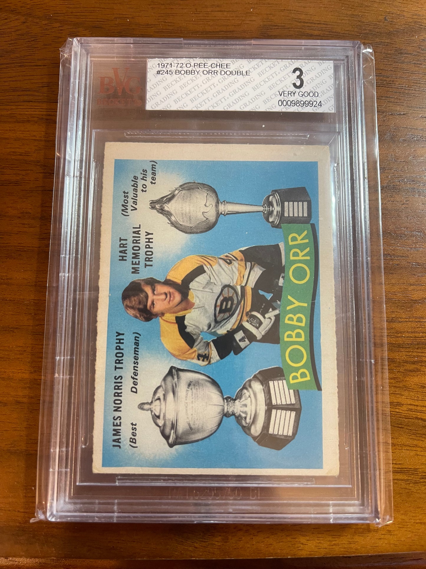 BOBBY ORR - 1971 O-Pee-Chee Norris & Hart Memorial Trophies #245, BVG 3