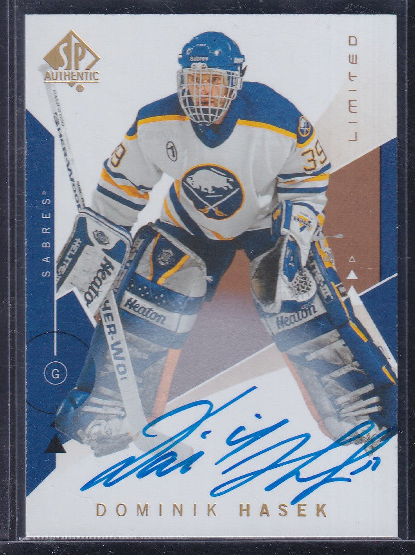 DOMINIK HASEK - 2018 SP Authentic Limited Auto #95, SSP, 1:3614 Rarity