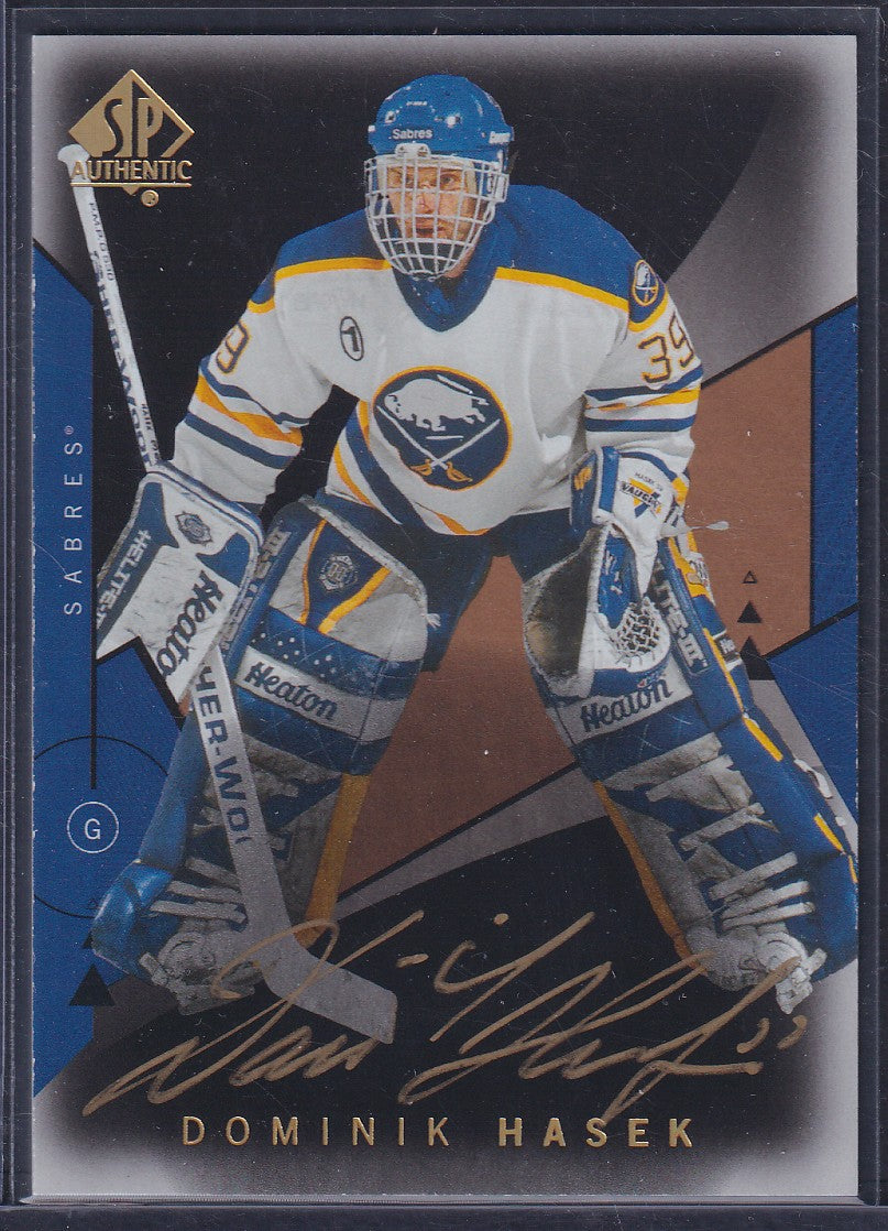 DOMINIK HASEK - 2018 SP Authentic GOLD ON BLACK Auto #95, SSP, 5-8 Printed