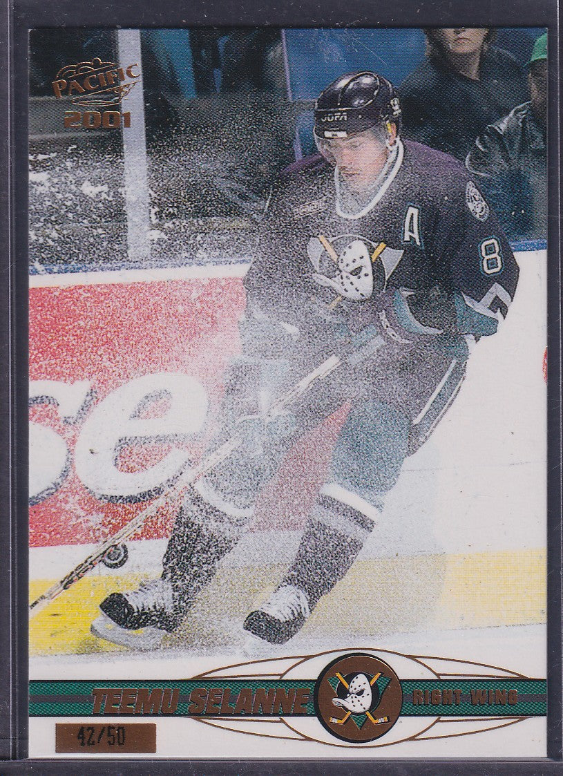 TEEMU SELANNE - 2000 Pacific Gold #11, /50