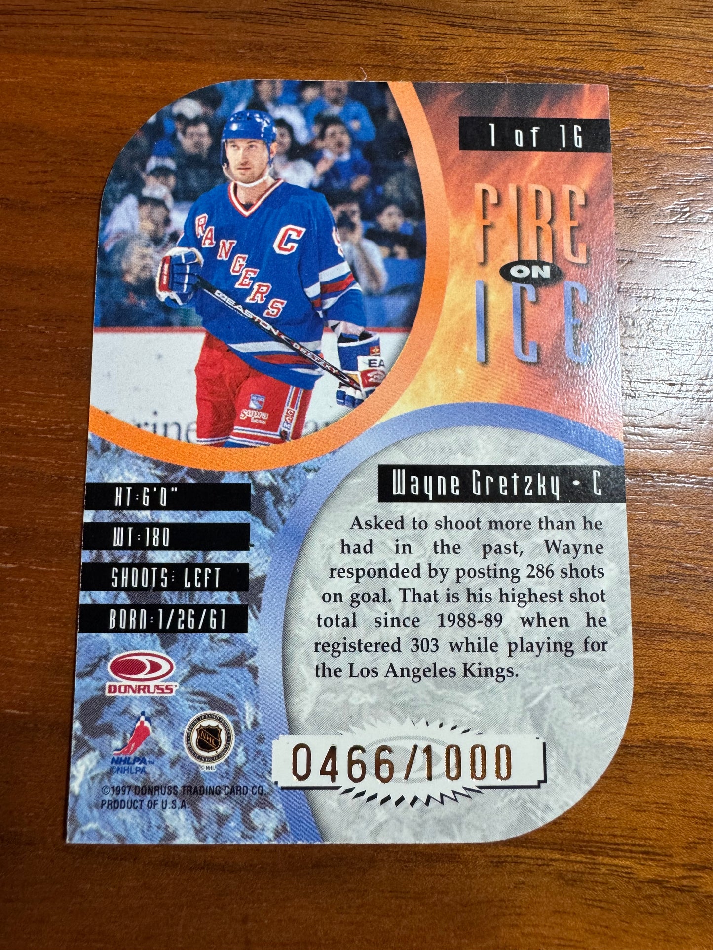 WAYNE GRETZKY - 1997 Donruss Leaf Fire on Ice Die Cut #1, /1000