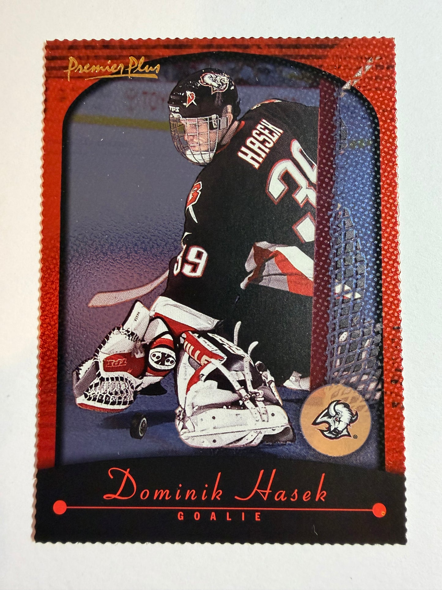 DOMINIK HASEK - 2000 Topps Premier Plus Die Cut #17, /250