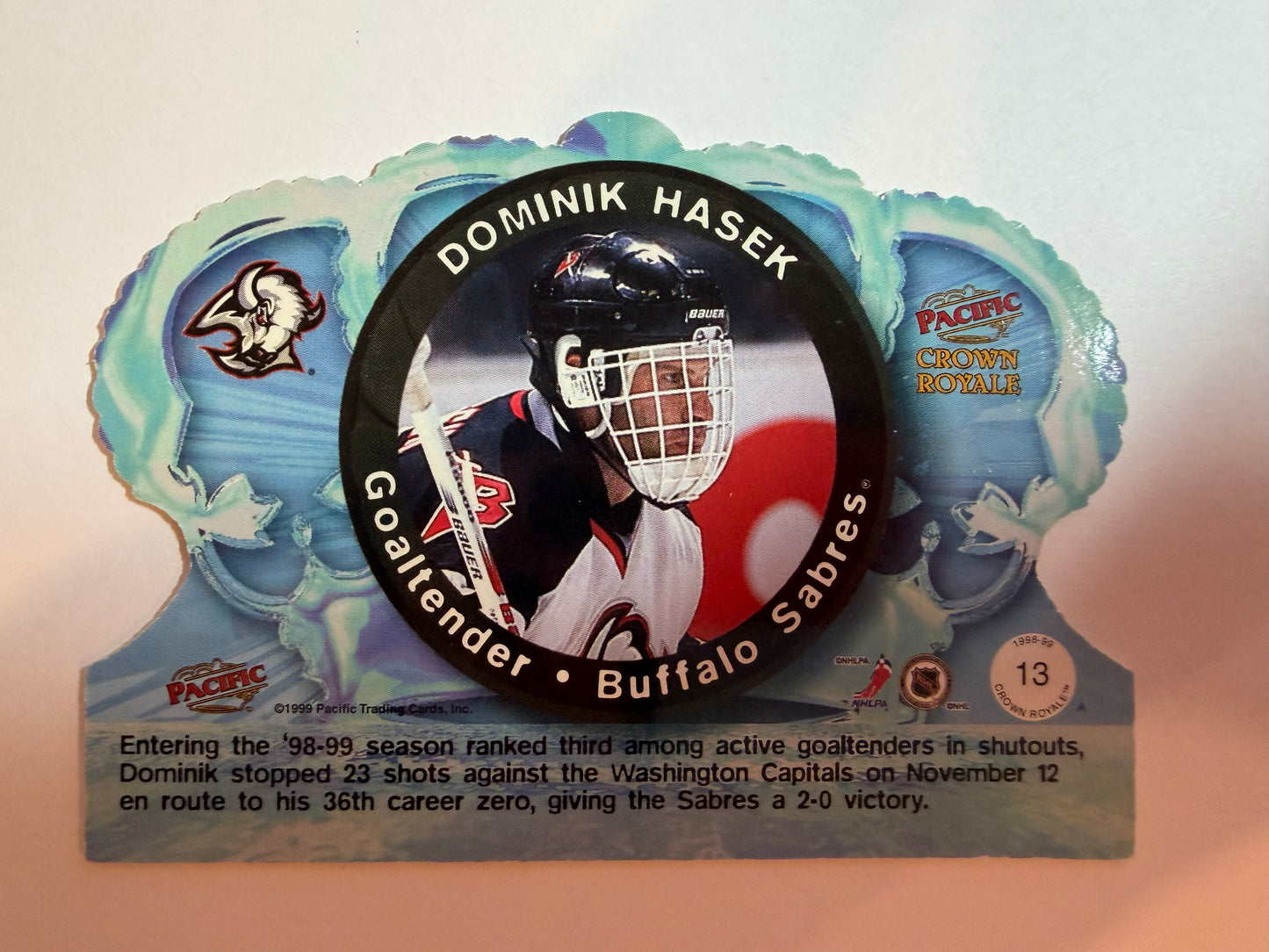 DOMINIK HASEK - 1998 Pacific Crown Royale Die Cut #13