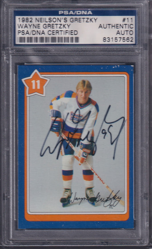 WAYNE GRETZKY - 1982 Neilson's Gretzky AUTO #11, PSA/DNA Authentic