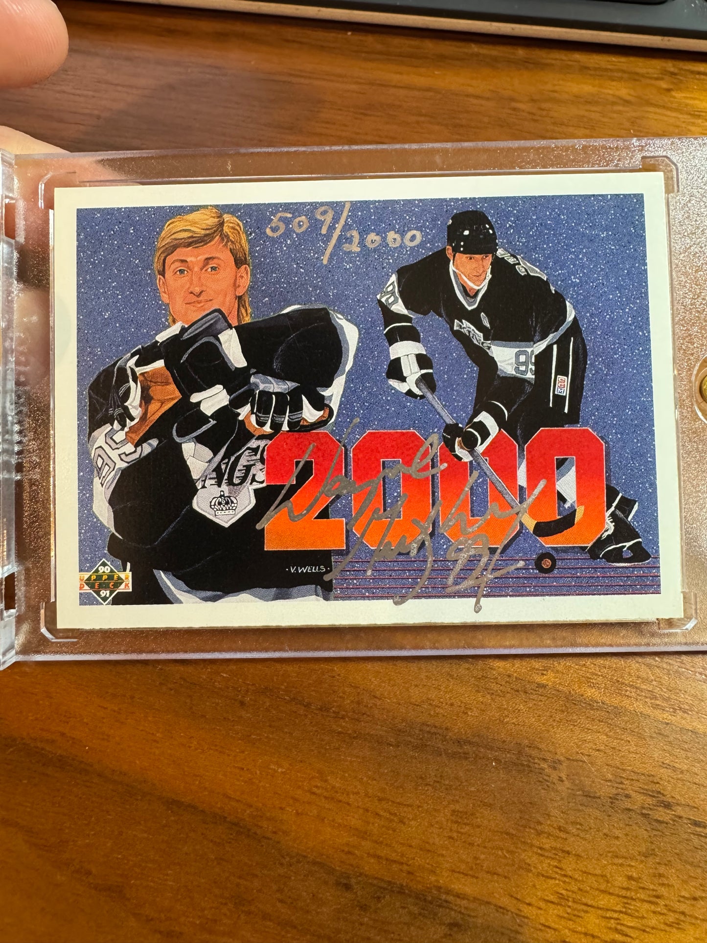 WAYNE GRETZKY - 1990 Upper Deck 2000 Points Auto #545, /2000