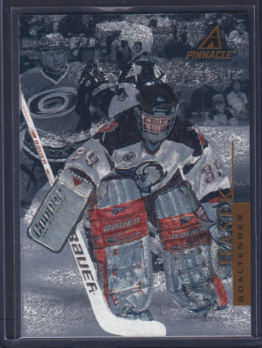 DOMINIK HASEK - 1997 Pinnacle Rink Collection #PP28