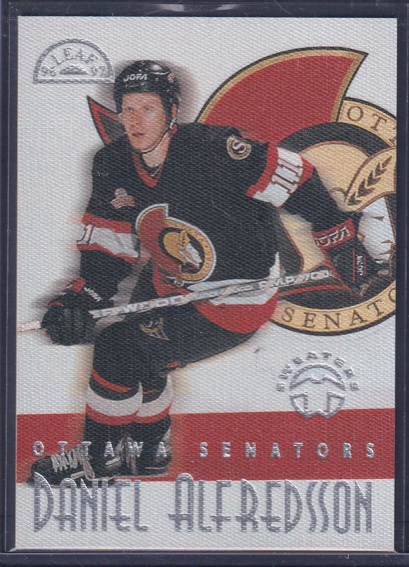 DANIEL ALFREDSSON - 1996 Donruss Leaf Sweaters #14, xxxx/1000