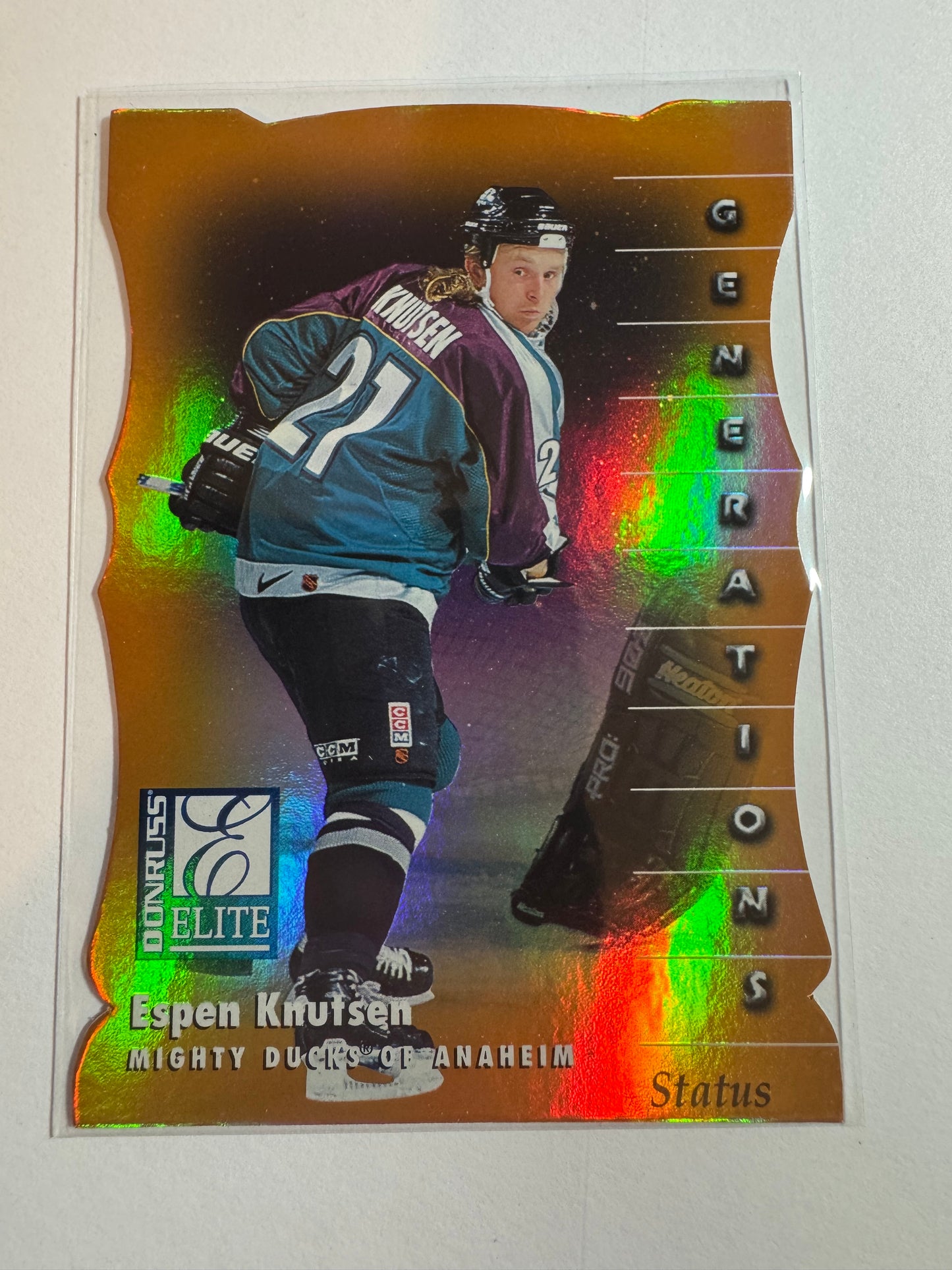 ESPEN KNUTSEN - 1997 Donruss Elite Status Generations Die Cut #144, xxx/100