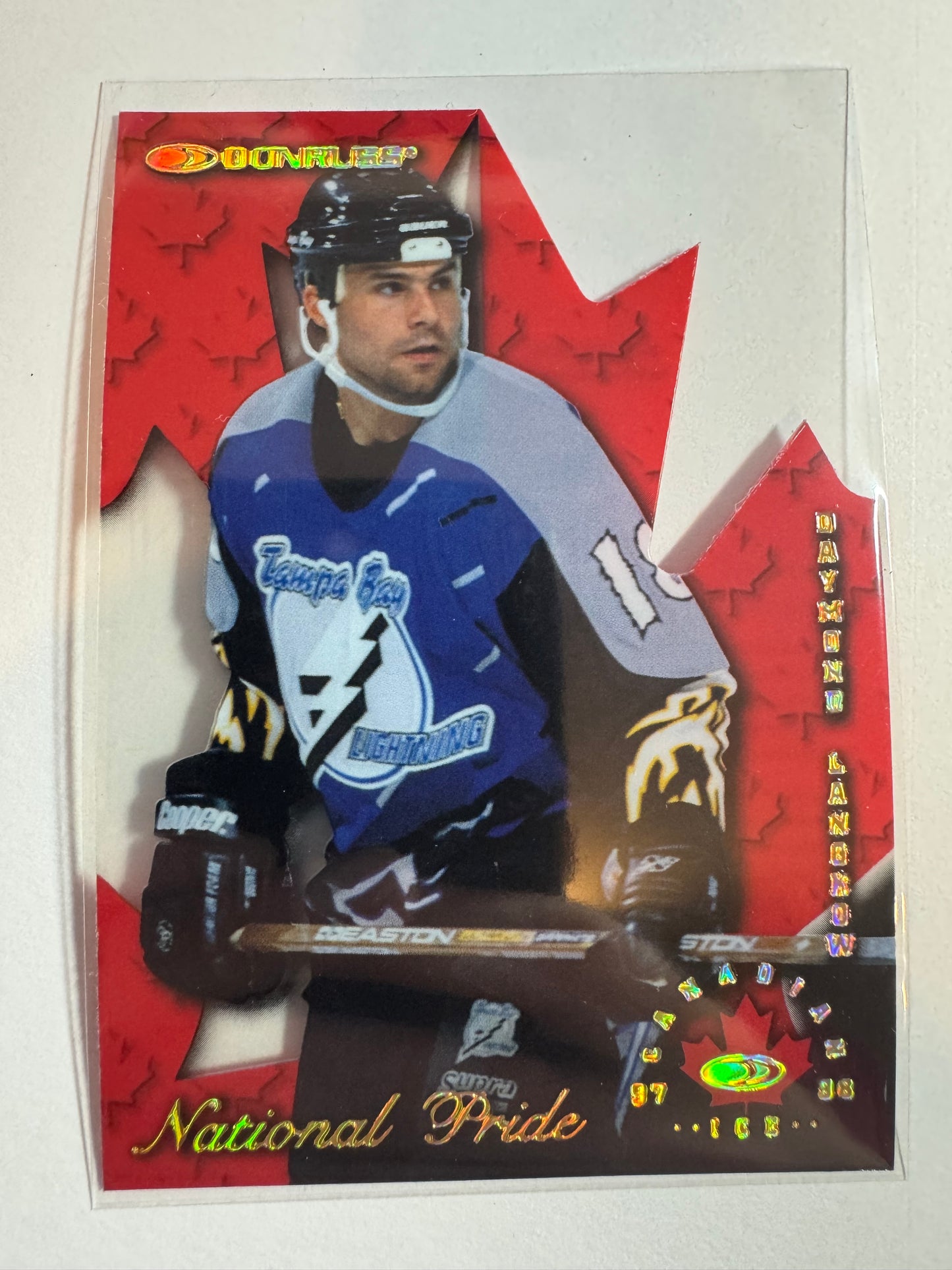 DAYMOND LANGKOW - 1997 Donruss Canadian Ice National Pride Clear Cut Die Cut #21, xxxx/1997