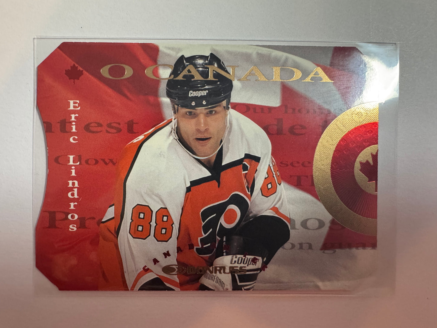ERIC LINDROS - 1996 Donruss Canadian Ice O Canada Die Cut #11, xxxx/2000