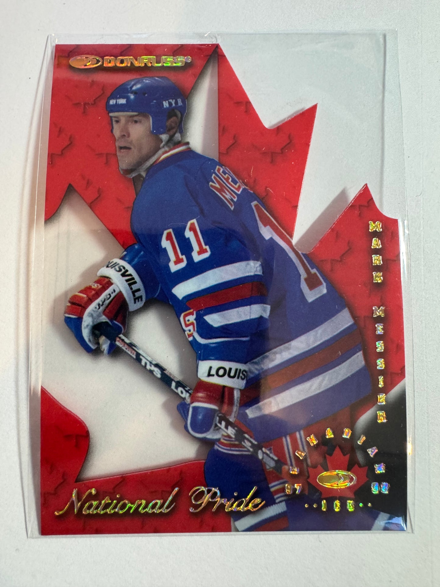 MARK MESSIER - 1997 Donruss Canadian Ice National Pride Clear Cut Die Cut #2, xxxx/1997