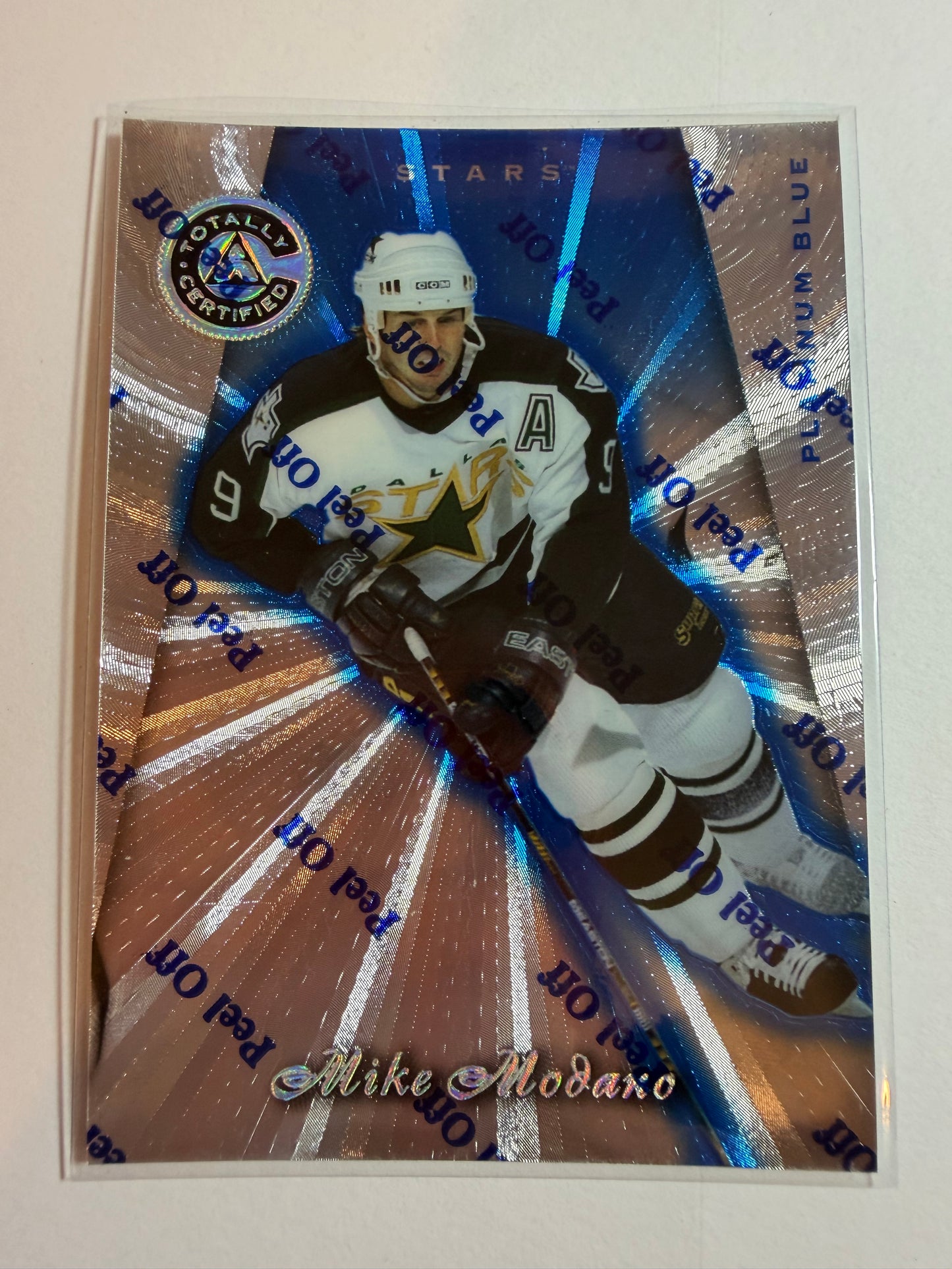 MIKE MODANO - 1997 Pinnacle Totally Certified Platinum Blue #33, xxxx/3099