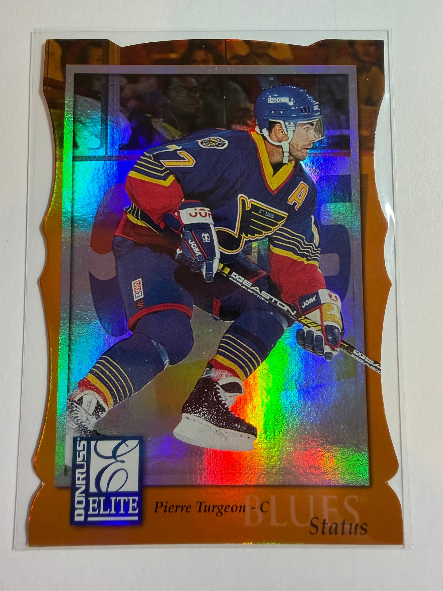 PIERRE TURGEON - 1997 Donruss Elite Status Die Cut #105, xxx/100